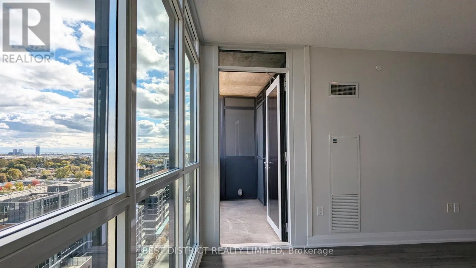 1501 - 9 VALHALLA INN ROAD