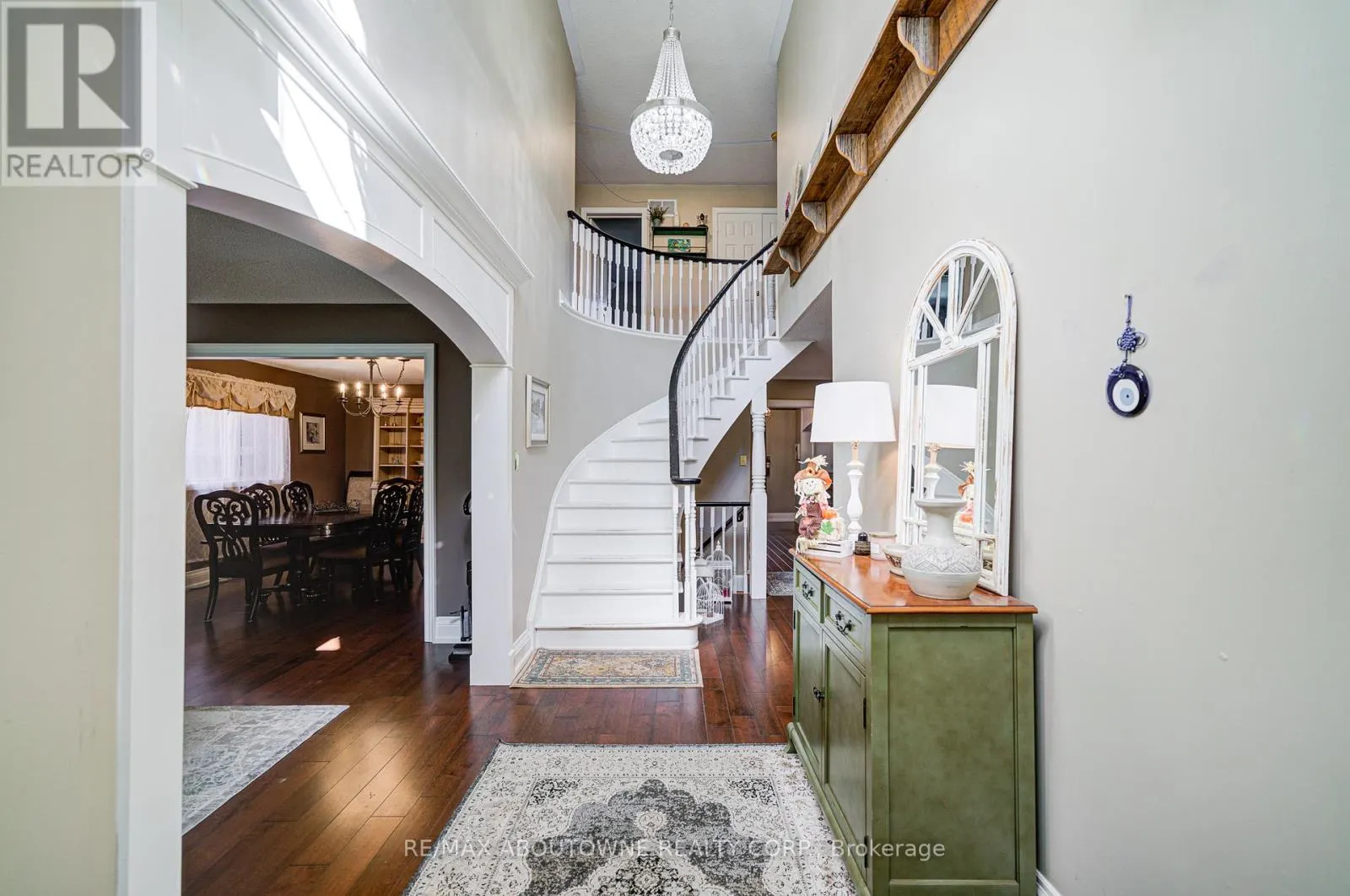 2193 MEADOWLAND DRIVE