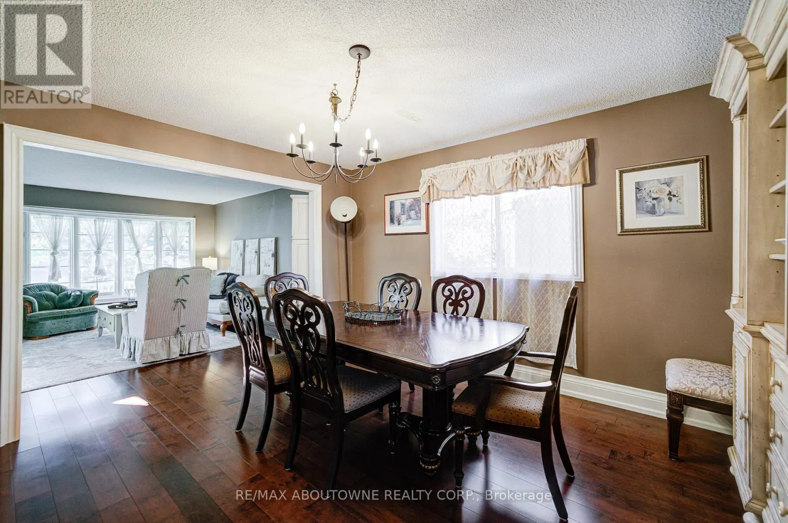 2193 MEADOWLAND DRIVE