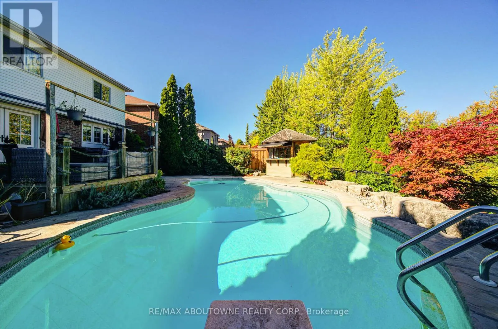 2193 MEADOWLAND DRIVE