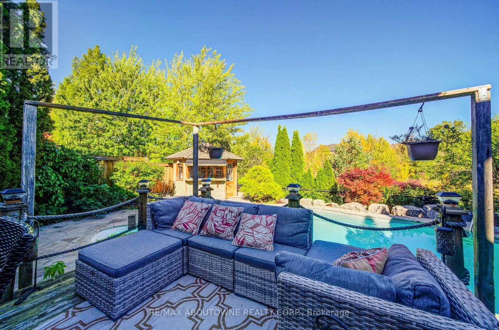 2193 MEADOWLAND DRIVE