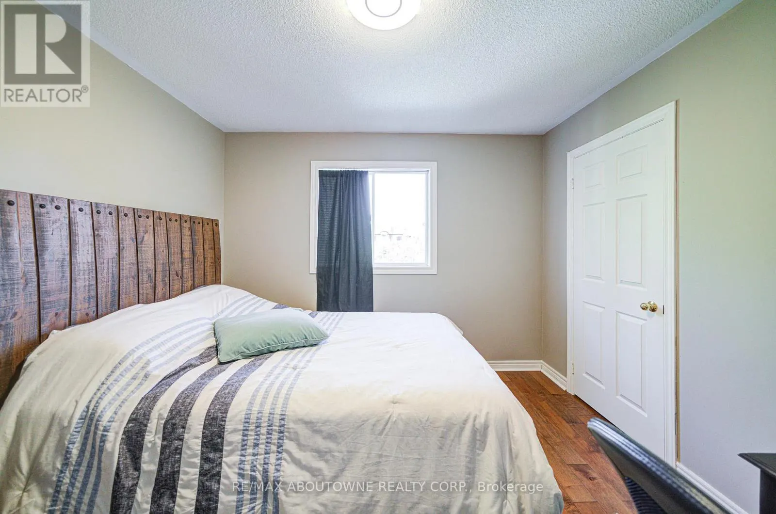 2193 MEADOWLAND DRIVE