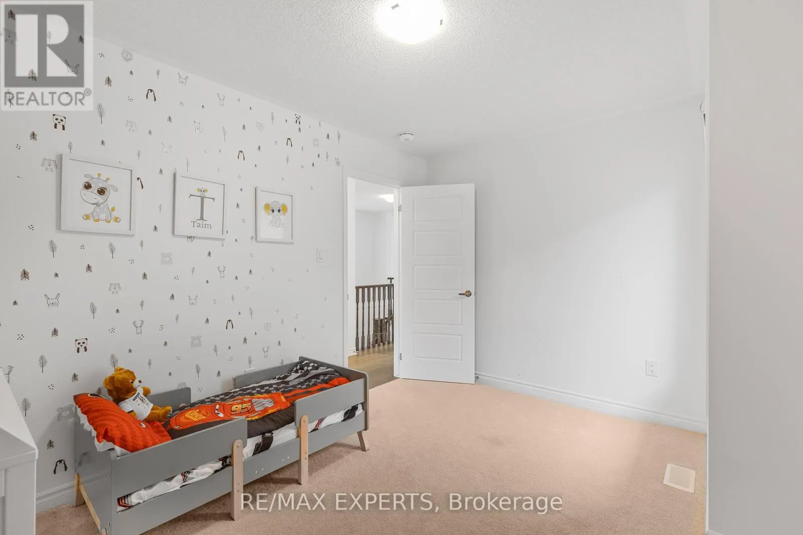 1358 LOBELIA CRESCENT