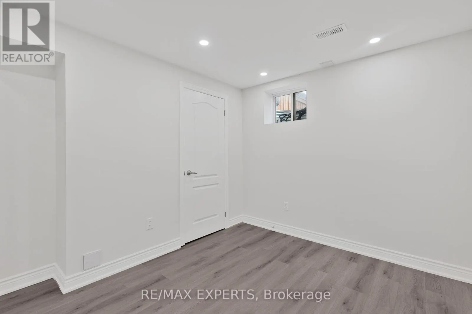 1358 LOBELIA CRESCENT