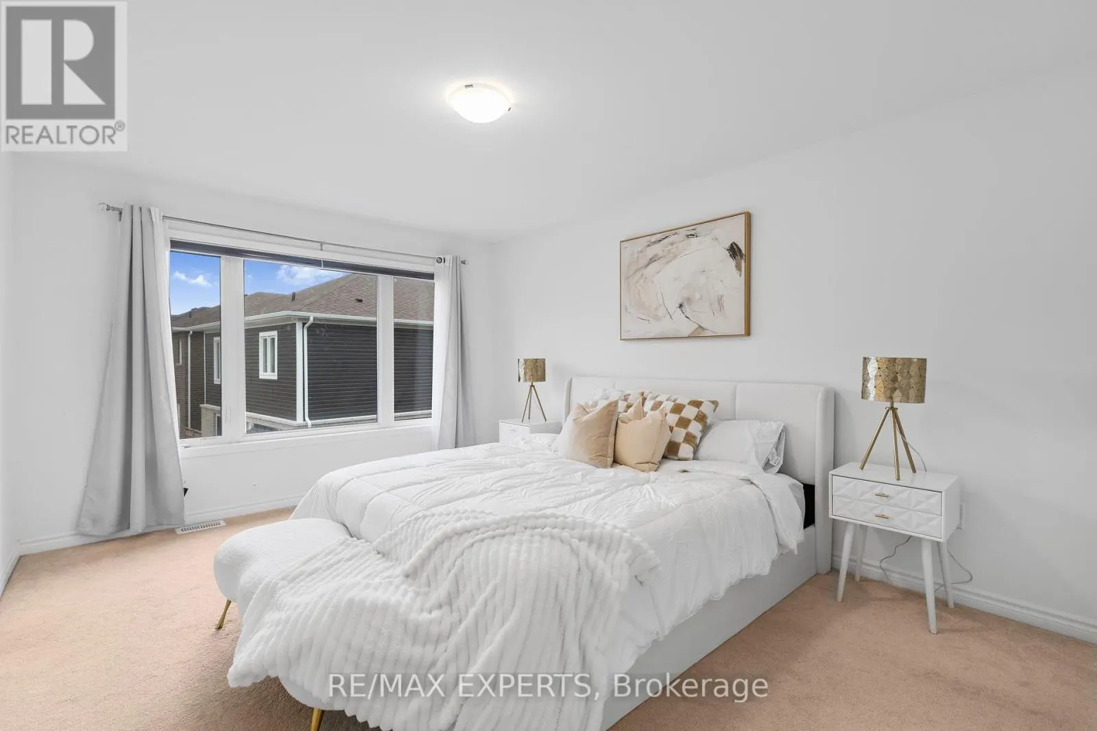 1358 LOBELIA CRESCENT