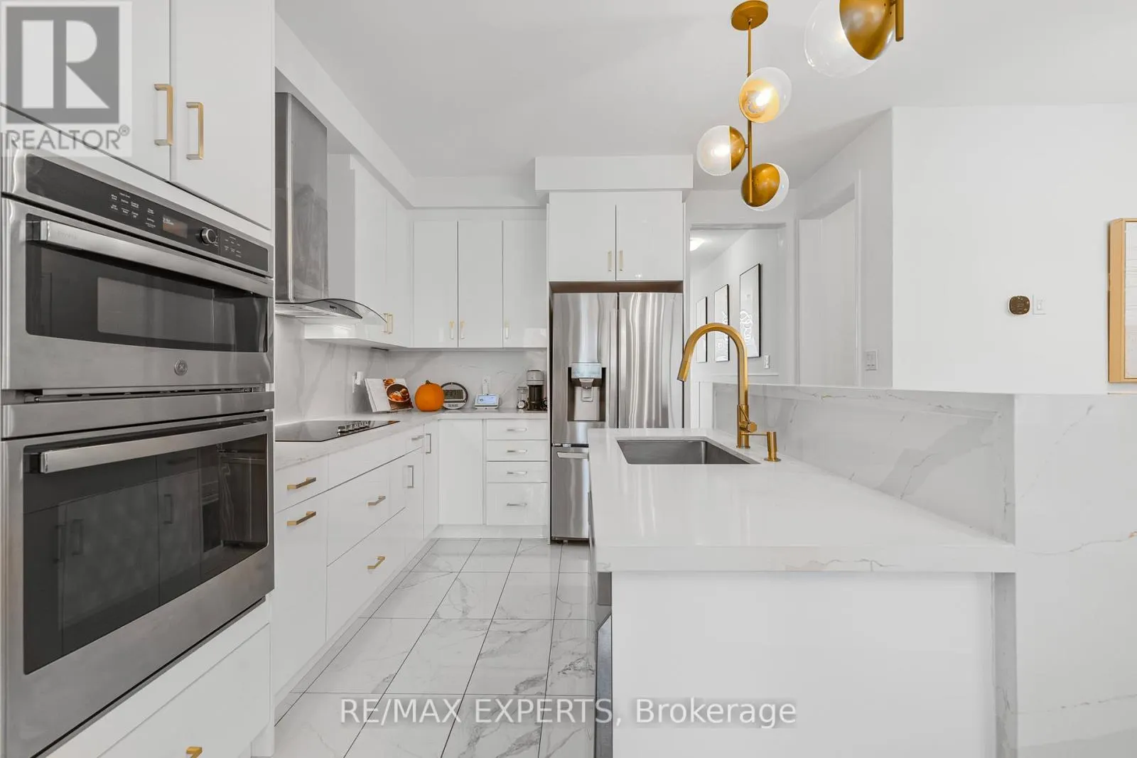 1358 LOBELIA CRESCENT