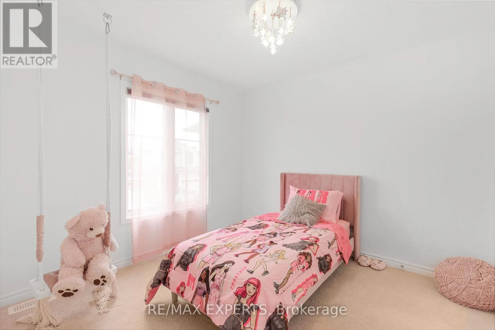 1358 LOBELIA CRESCENT