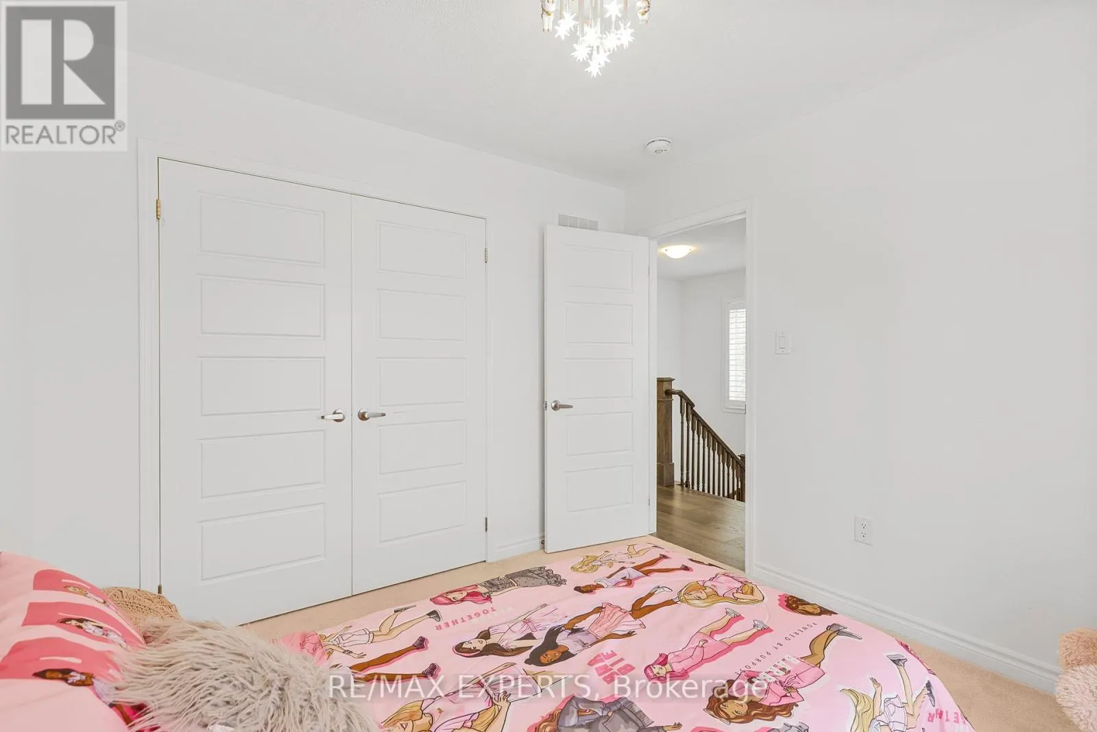 1358 LOBELIA CRESCENT