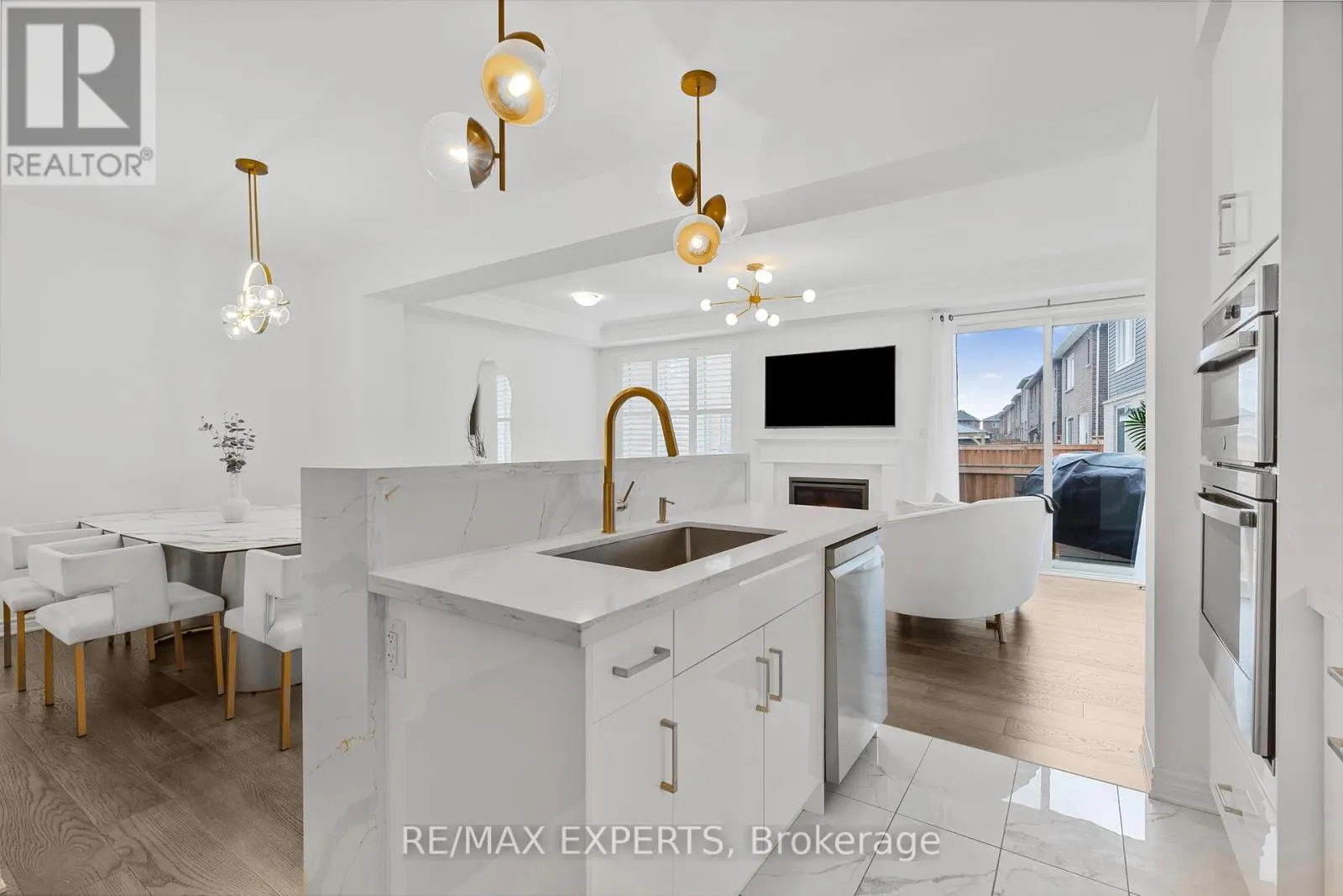 1358 LOBELIA CRESCENT