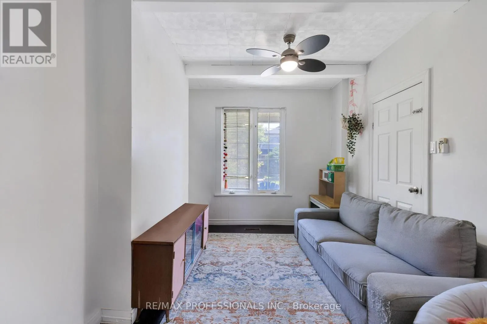 176 SYMINGTON AVENUE