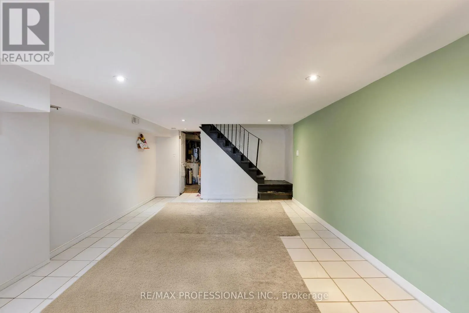 176 SYMINGTON AVENUE