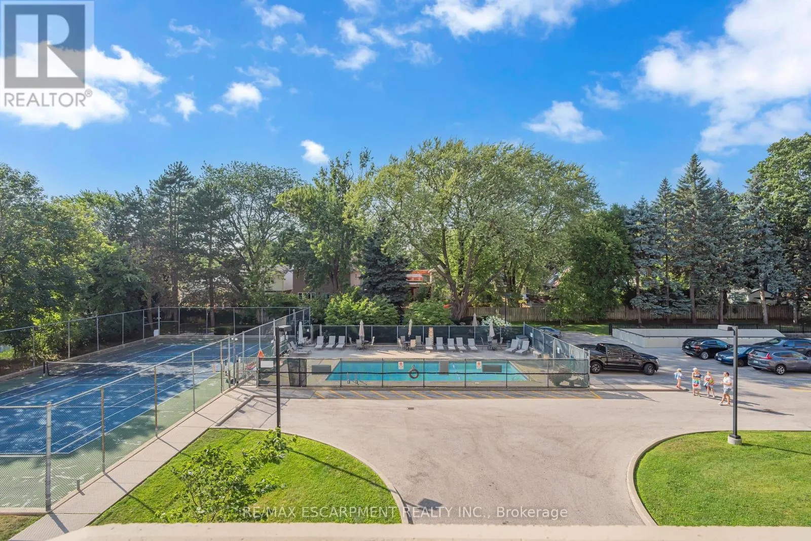 302 - 1201 NORTH SHORE BOULEVARD E