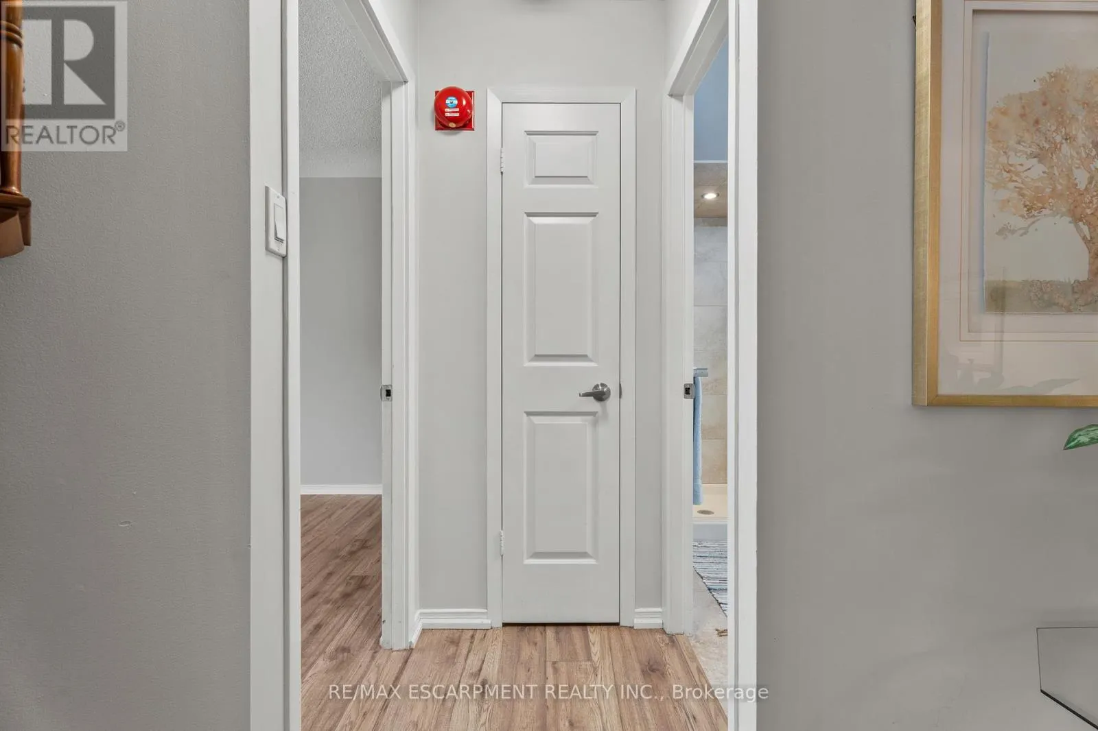 302 - 1201 NORTH SHORE BOULEVARD E