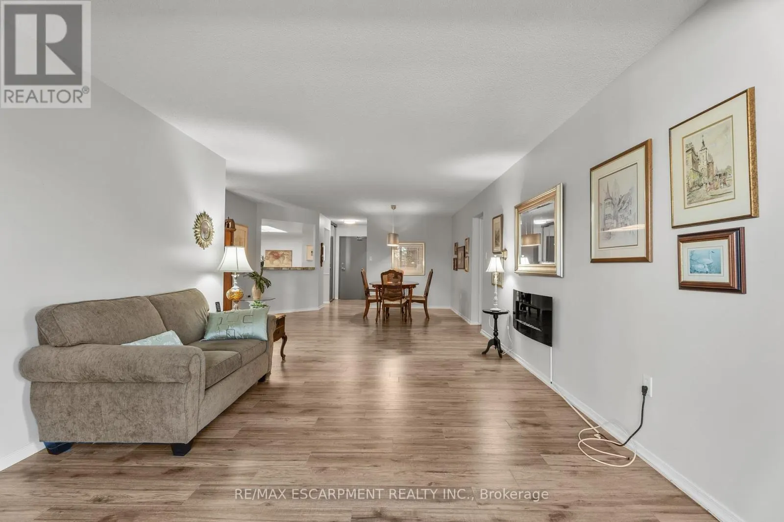 302 - 1201 NORTH SHORE BOULEVARD E