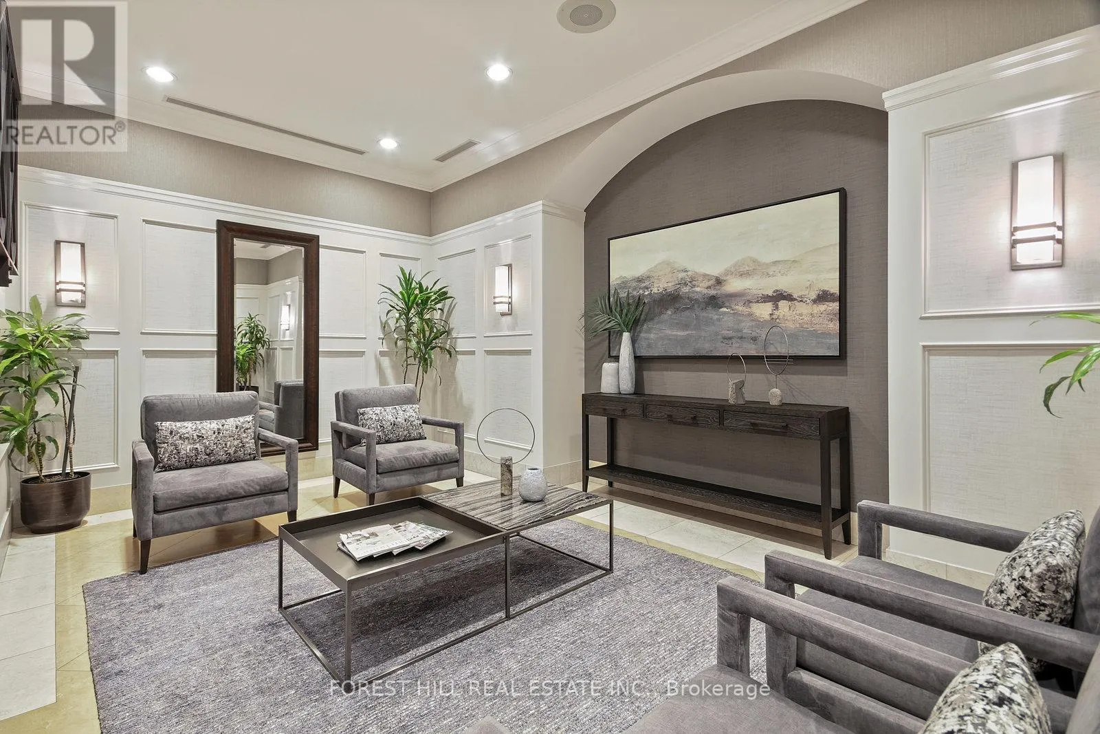 1029 - 5233 DUNDAS STREET W