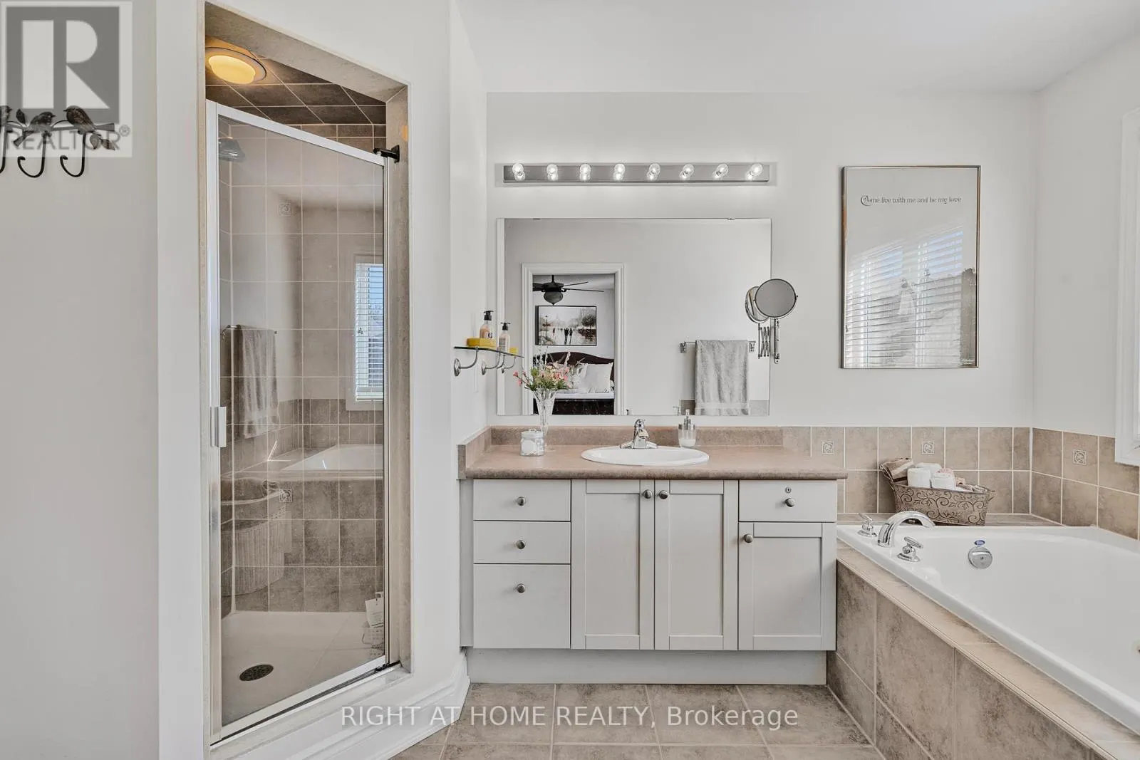 3351 HAYHURST CRESCENT