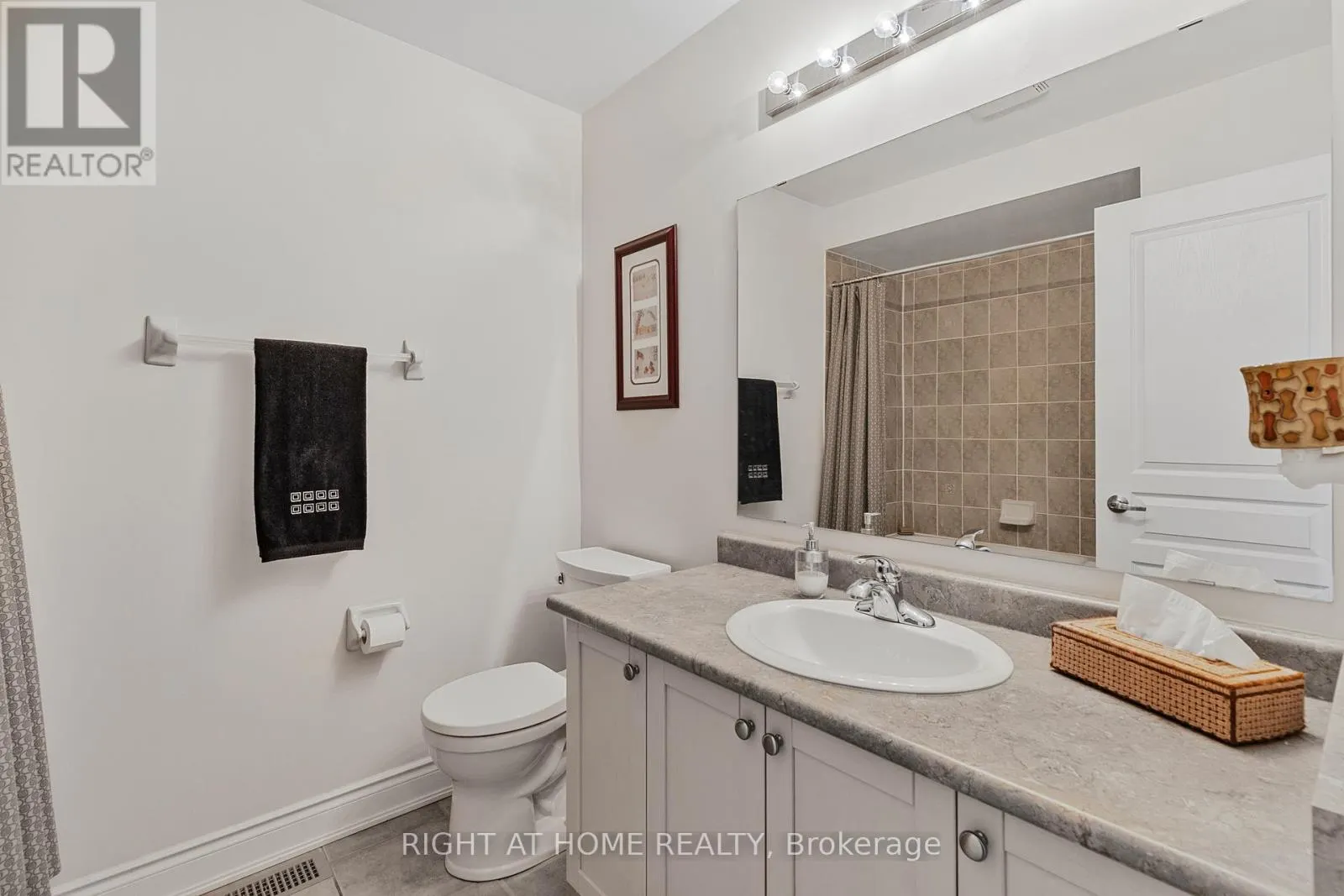 3351 HAYHURST CRESCENT