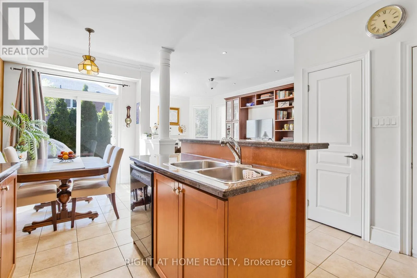 3351 HAYHURST CRESCENT