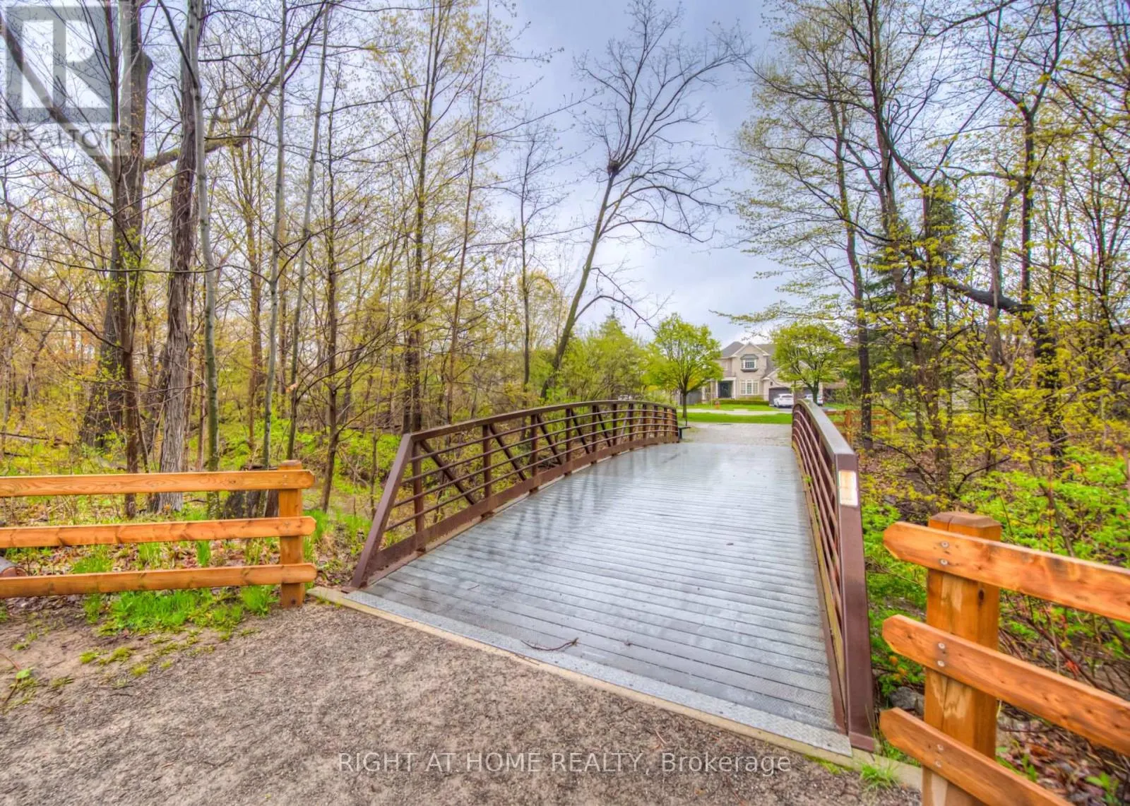 3351 HAYHURST CRESCENT