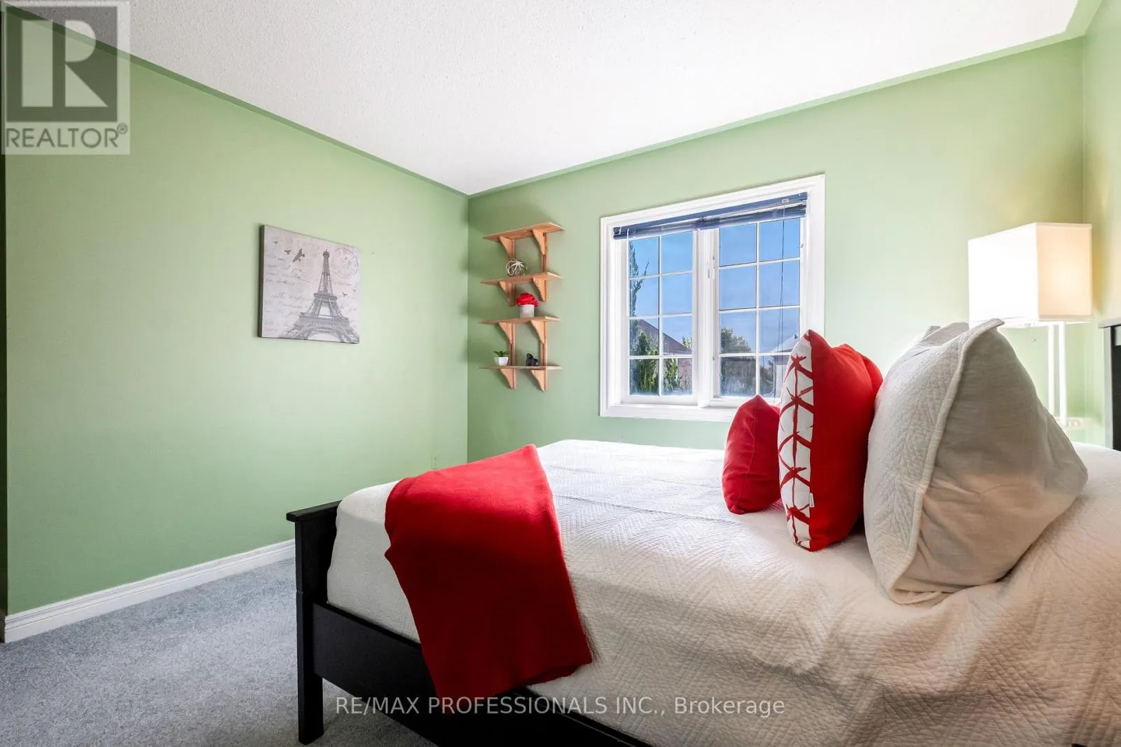 65 HICKORYBUSH AVENUE