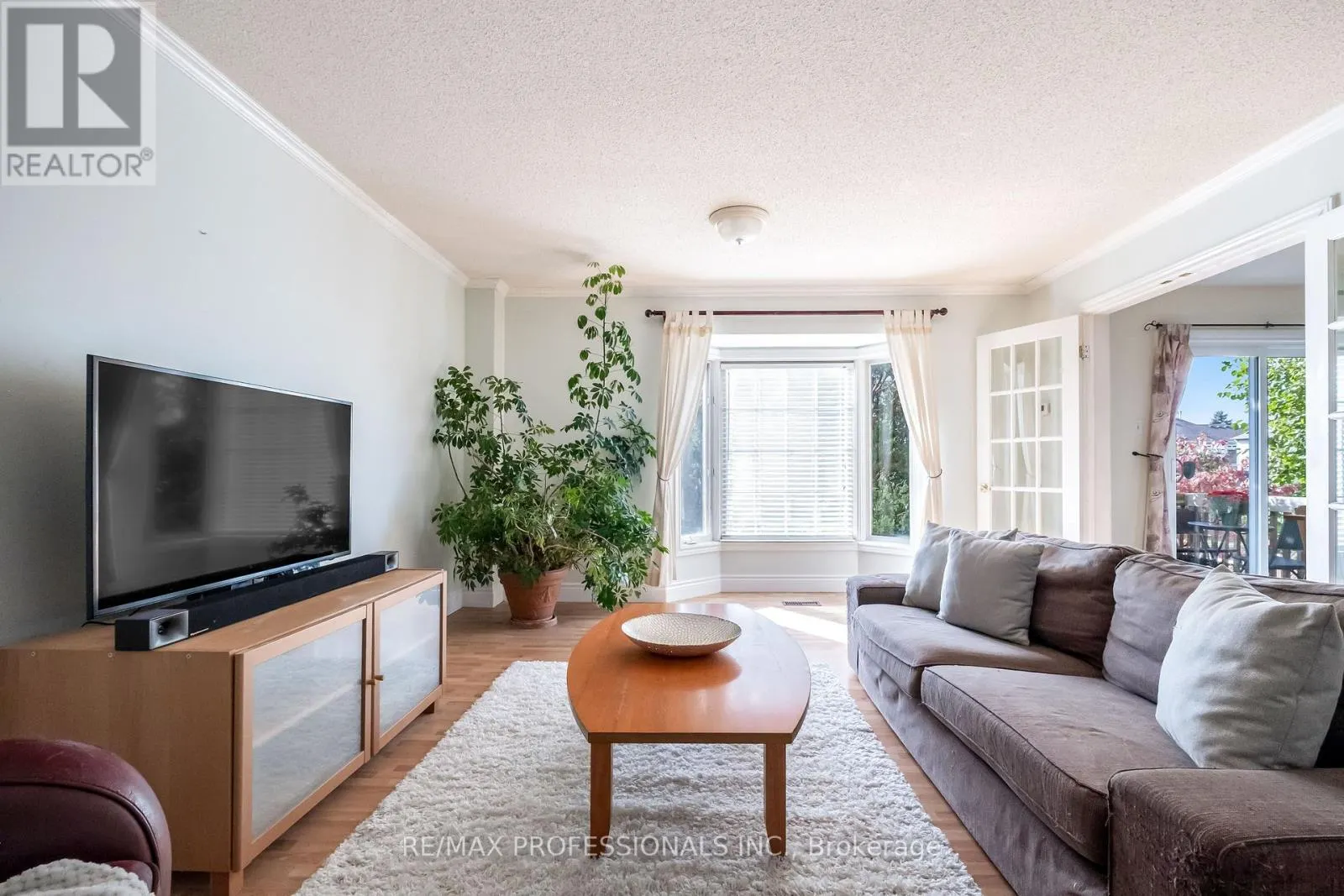 65 HICKORYBUSH AVENUE