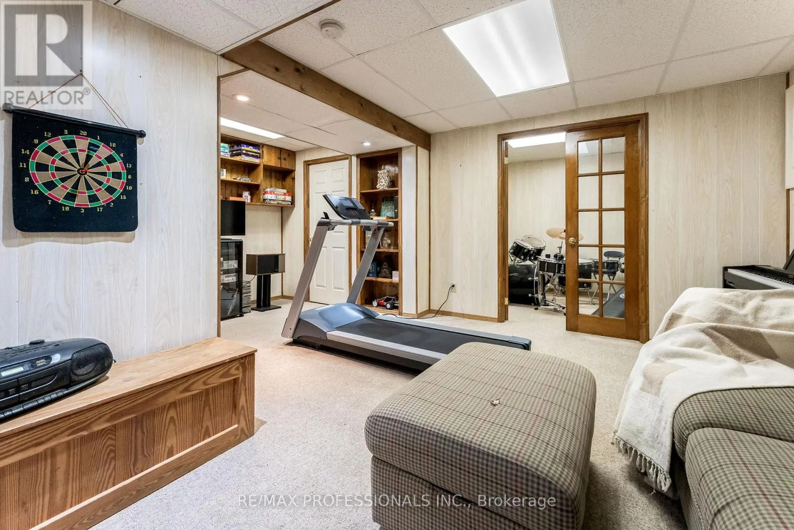 65 HICKORYBUSH AVENUE