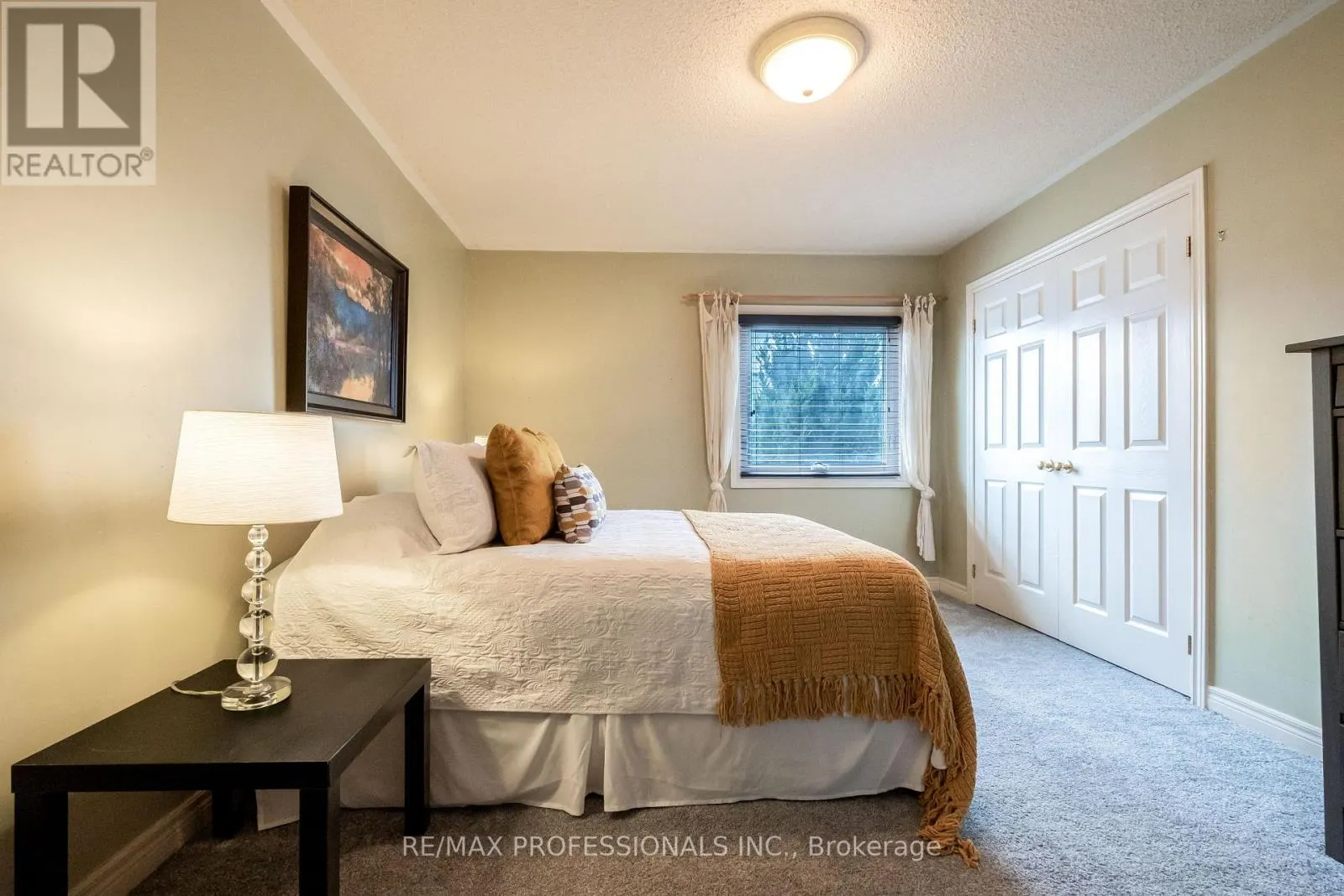 65 HICKORYBUSH AVENUE