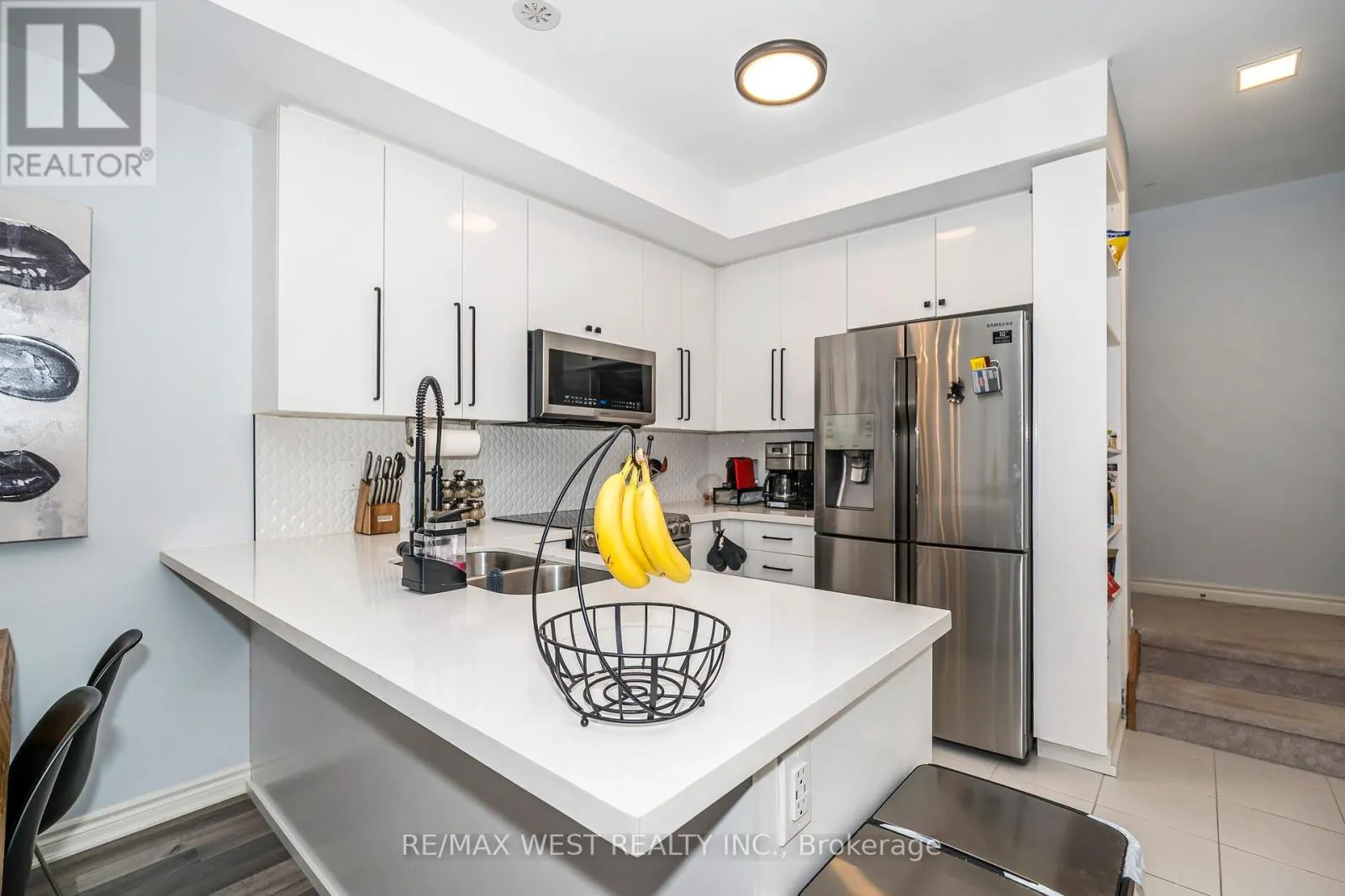 12 - 2285 MCNAB LANE