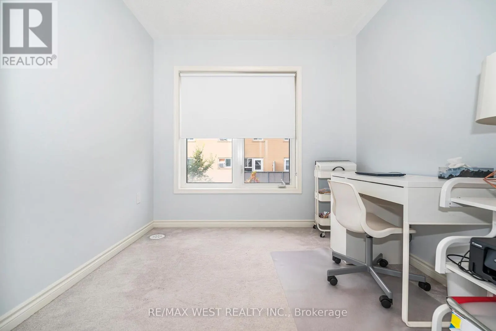 12 - 2285 MCNAB LANE