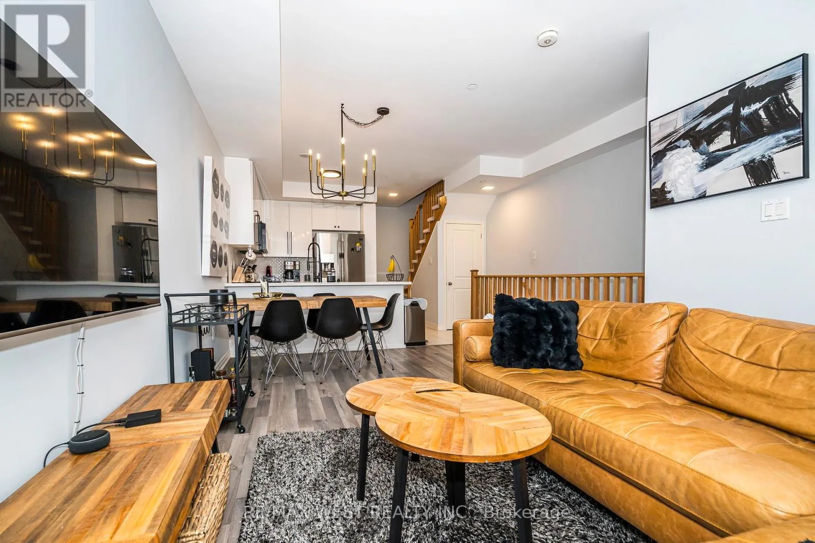 12 - 2285 MCNAB LANE