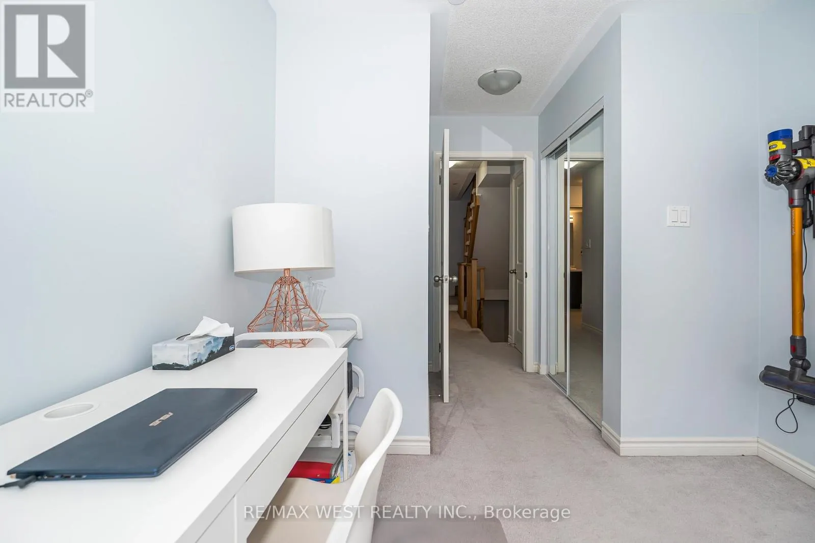 12 - 2285 MCNAB LANE