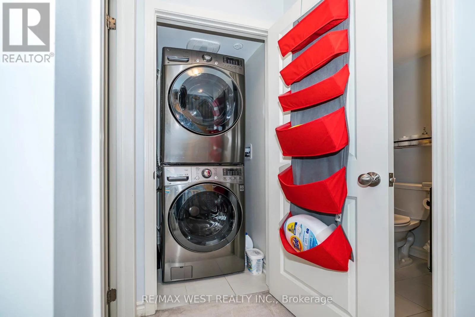 12 - 2285 MCNAB LANE