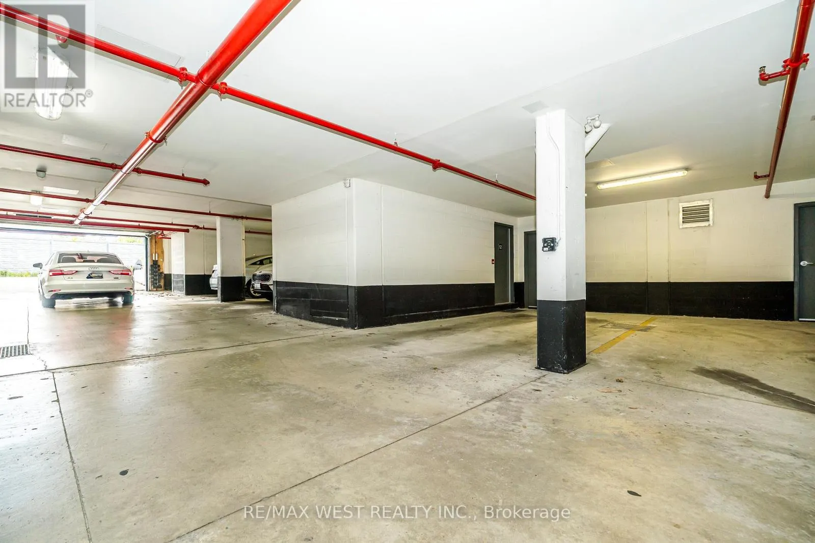 12 - 2285 MCNAB LANE