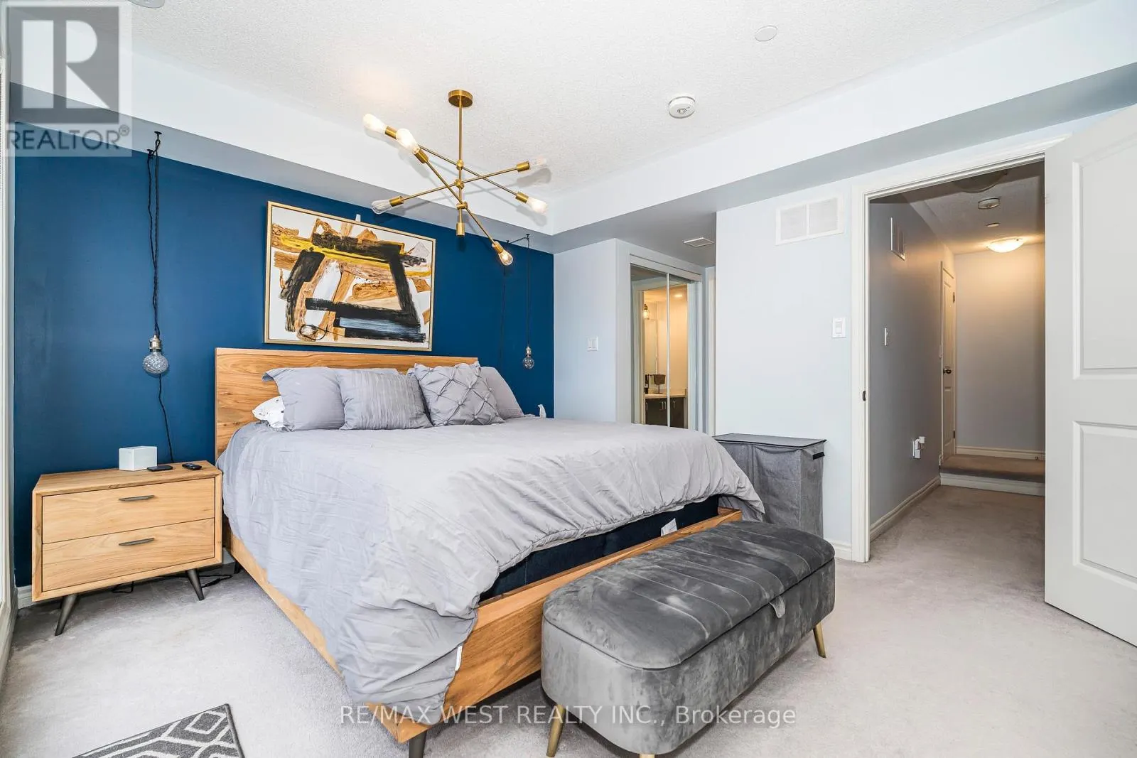 12 - 2285 MCNAB LANE