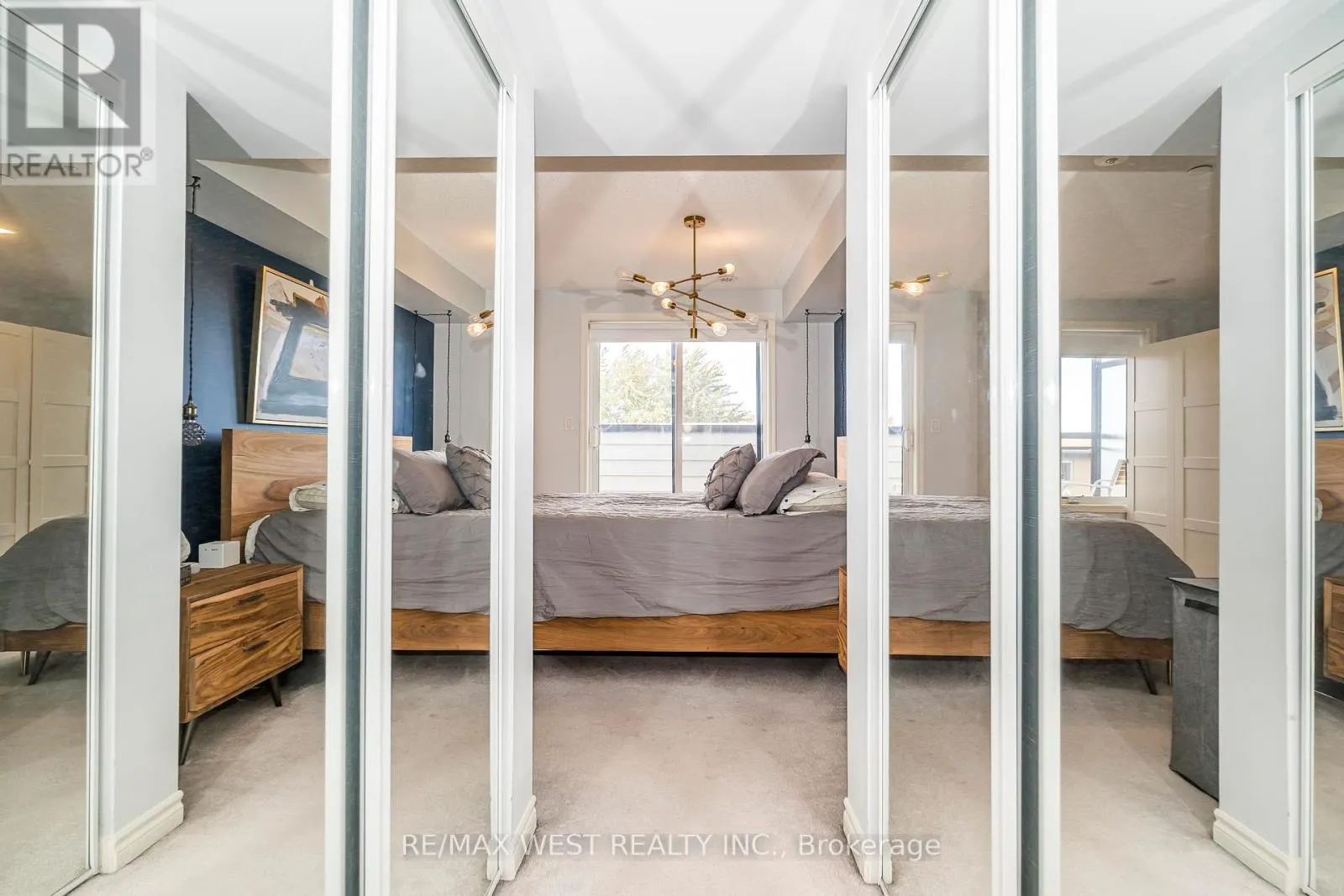 12 - 2285 MCNAB LANE