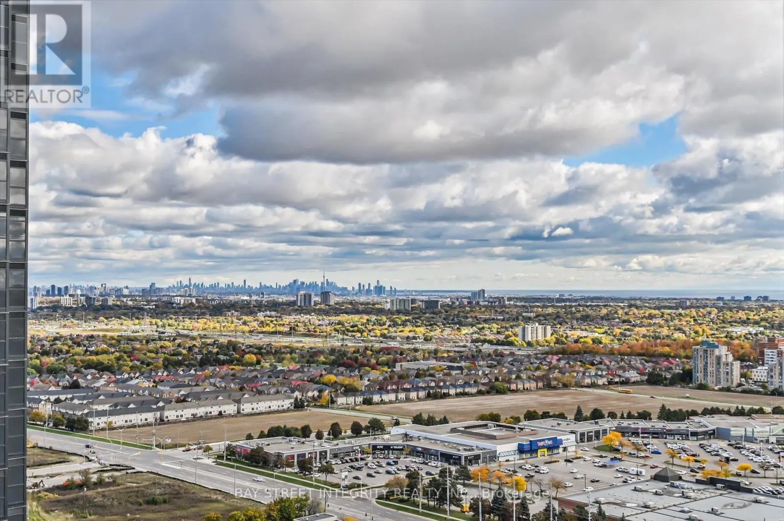 2719 - 35 WATERGARDEN DRIVE