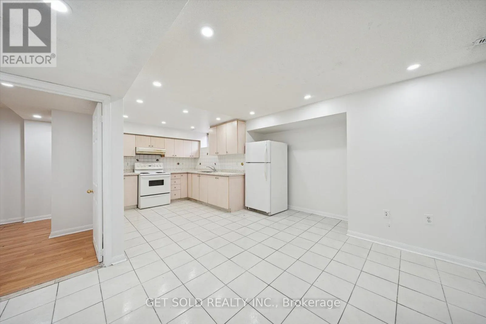 36 FIELD THISTLE DRIVE