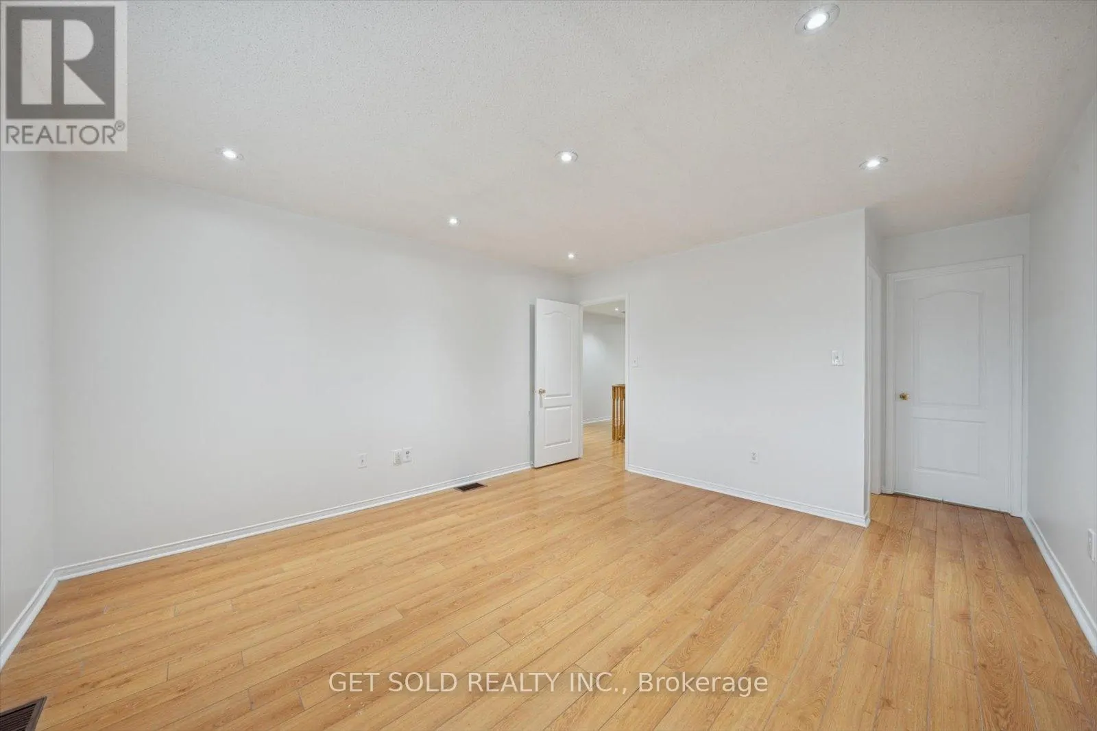 36 FIELD THISTLE DRIVE