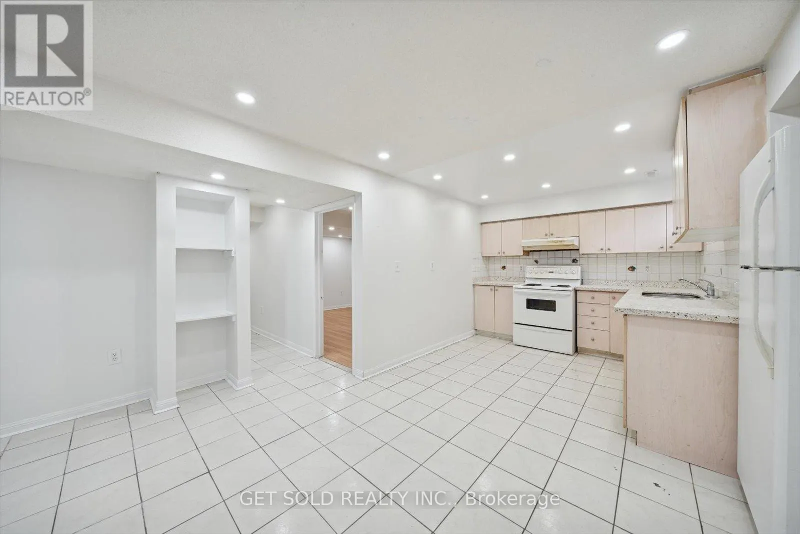 36 FIELD THISTLE DRIVE