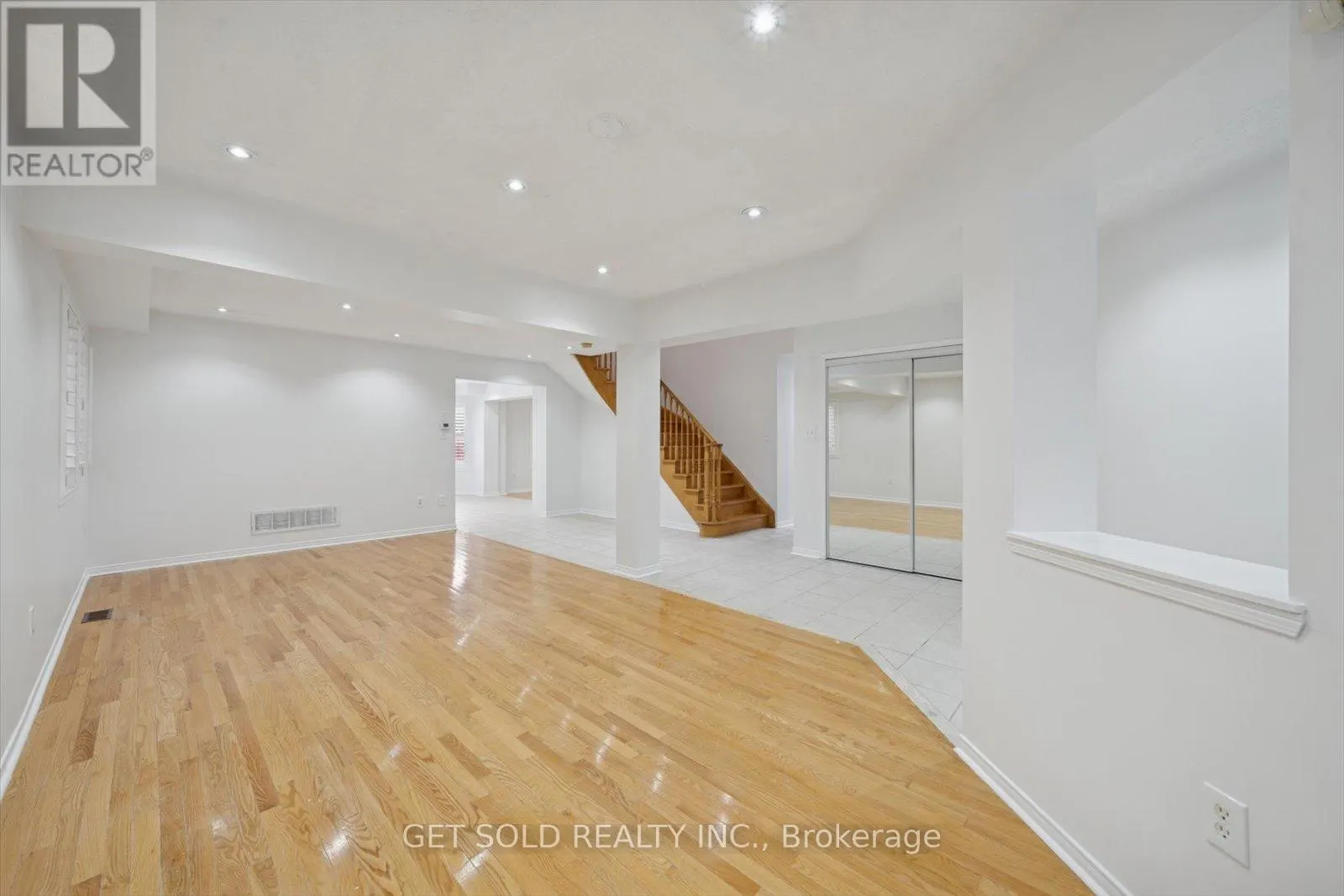 36 FIELD THISTLE DRIVE