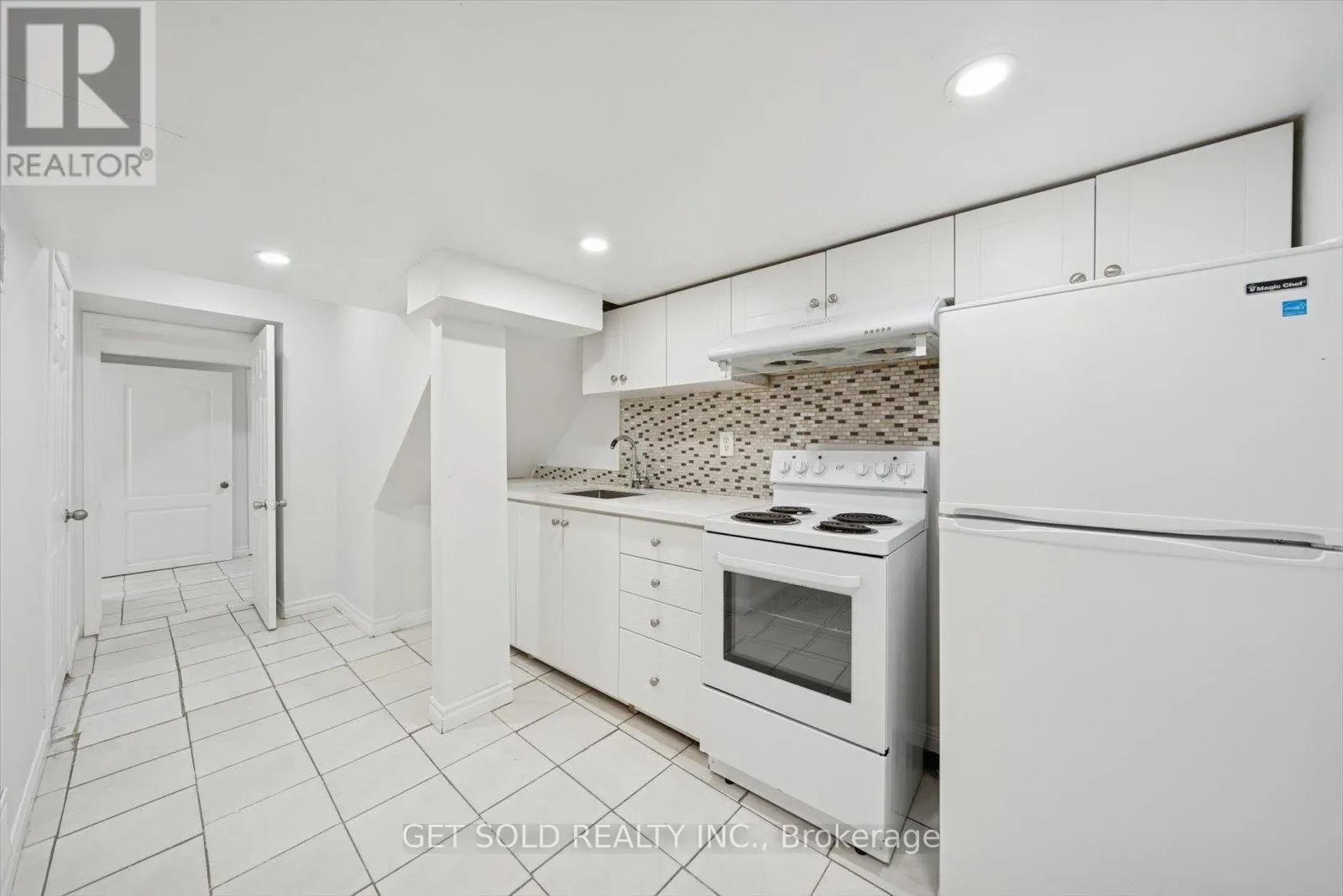 36 FIELD THISTLE DRIVE