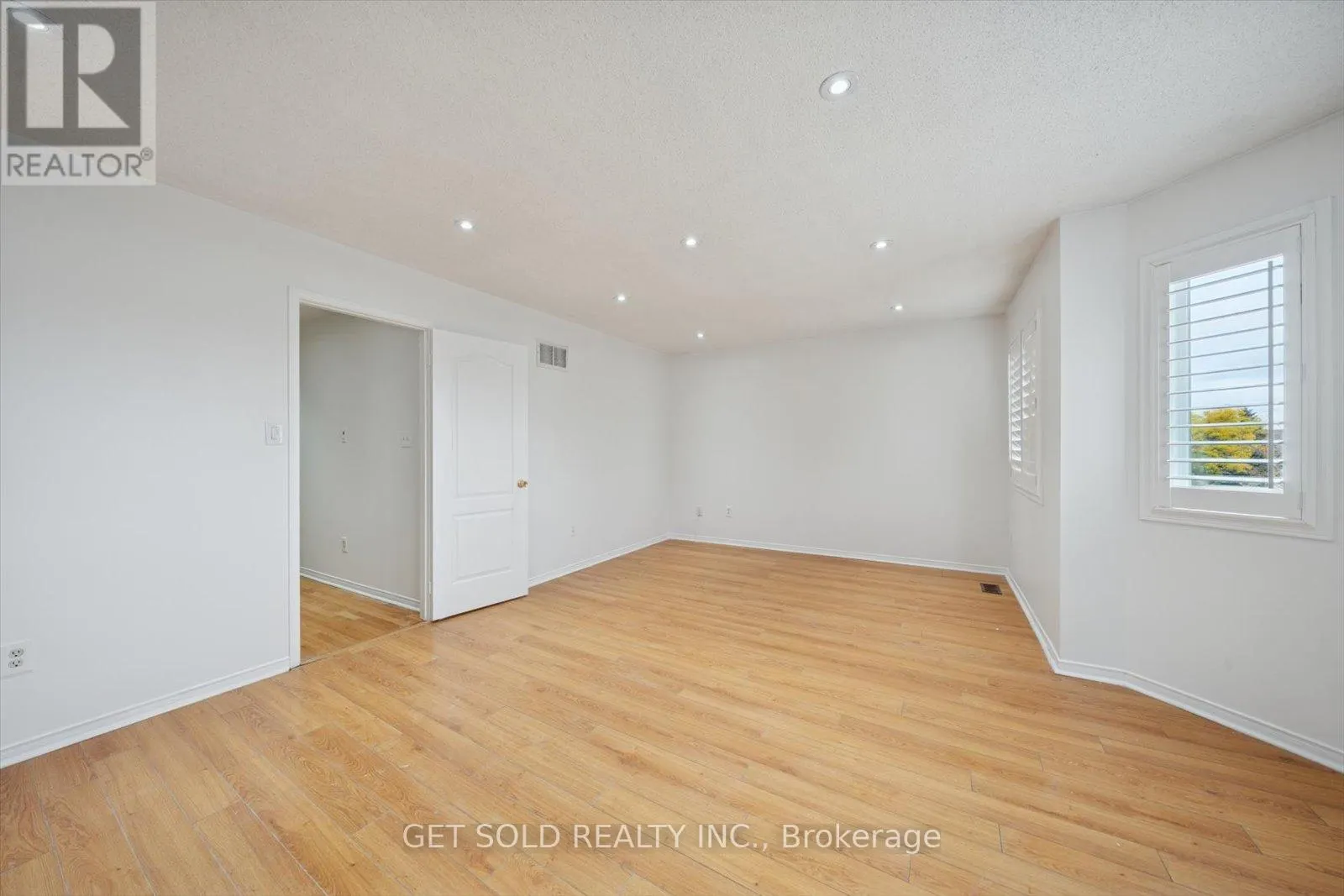 36 FIELD THISTLE DRIVE