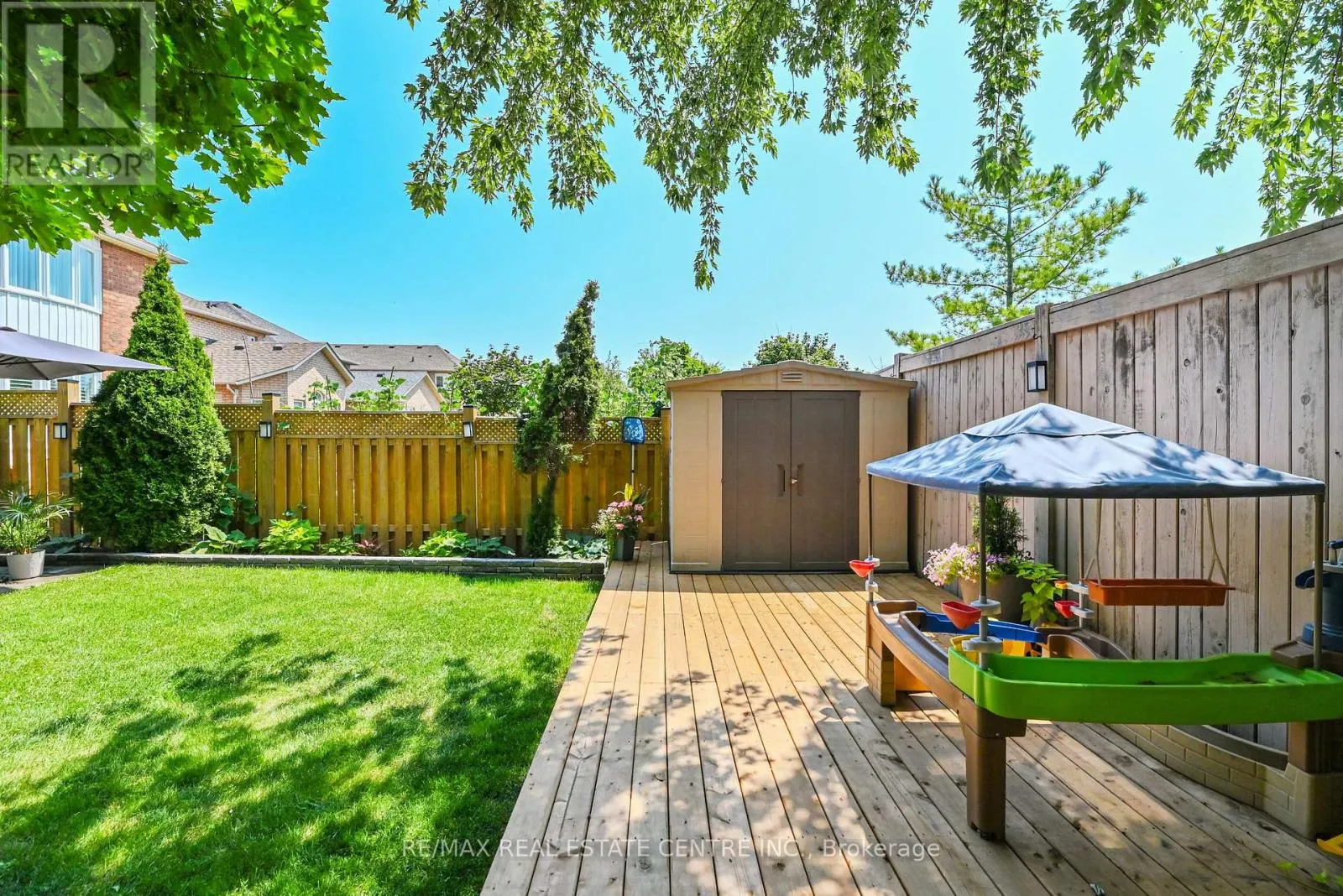 2498 LONGRIDGE CRESCENT