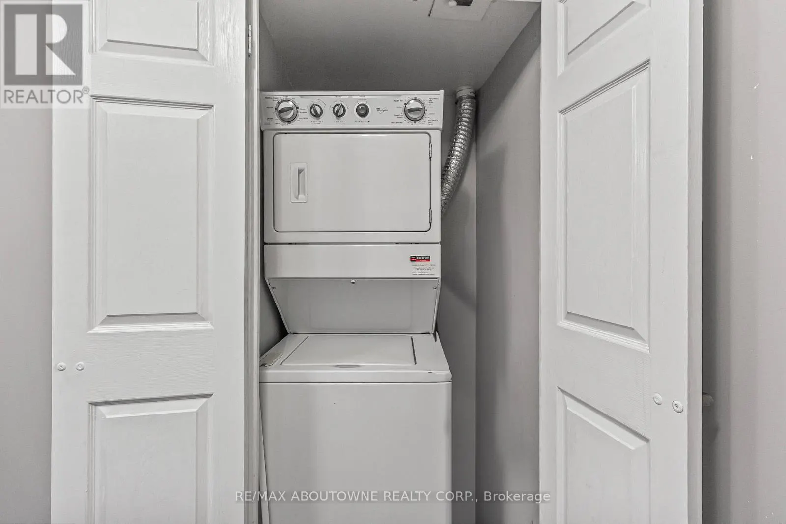 401 - 310 BURNHAMTHORPE ROAD W