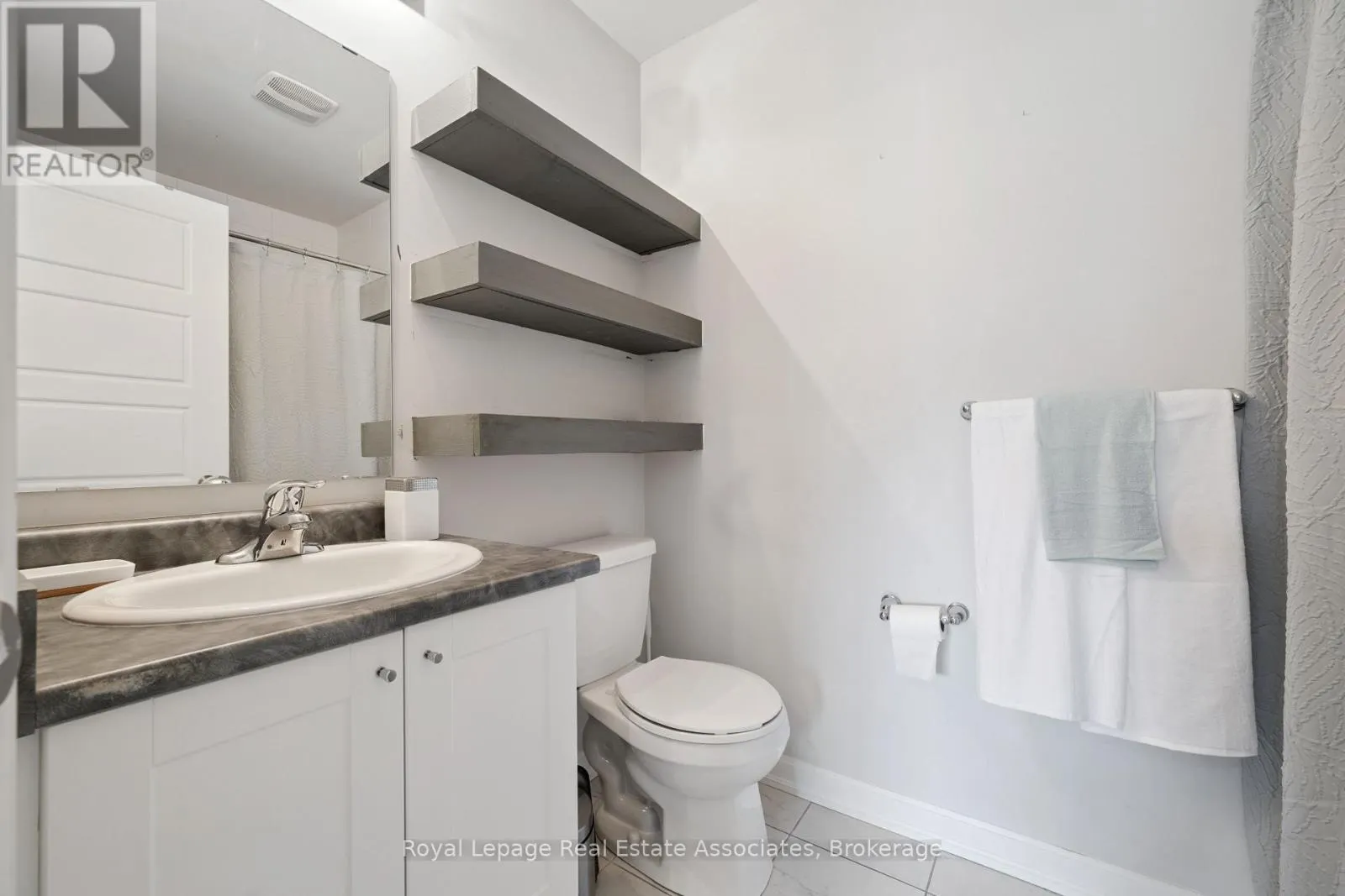 71 - 165 HAMPSHIRE WAY