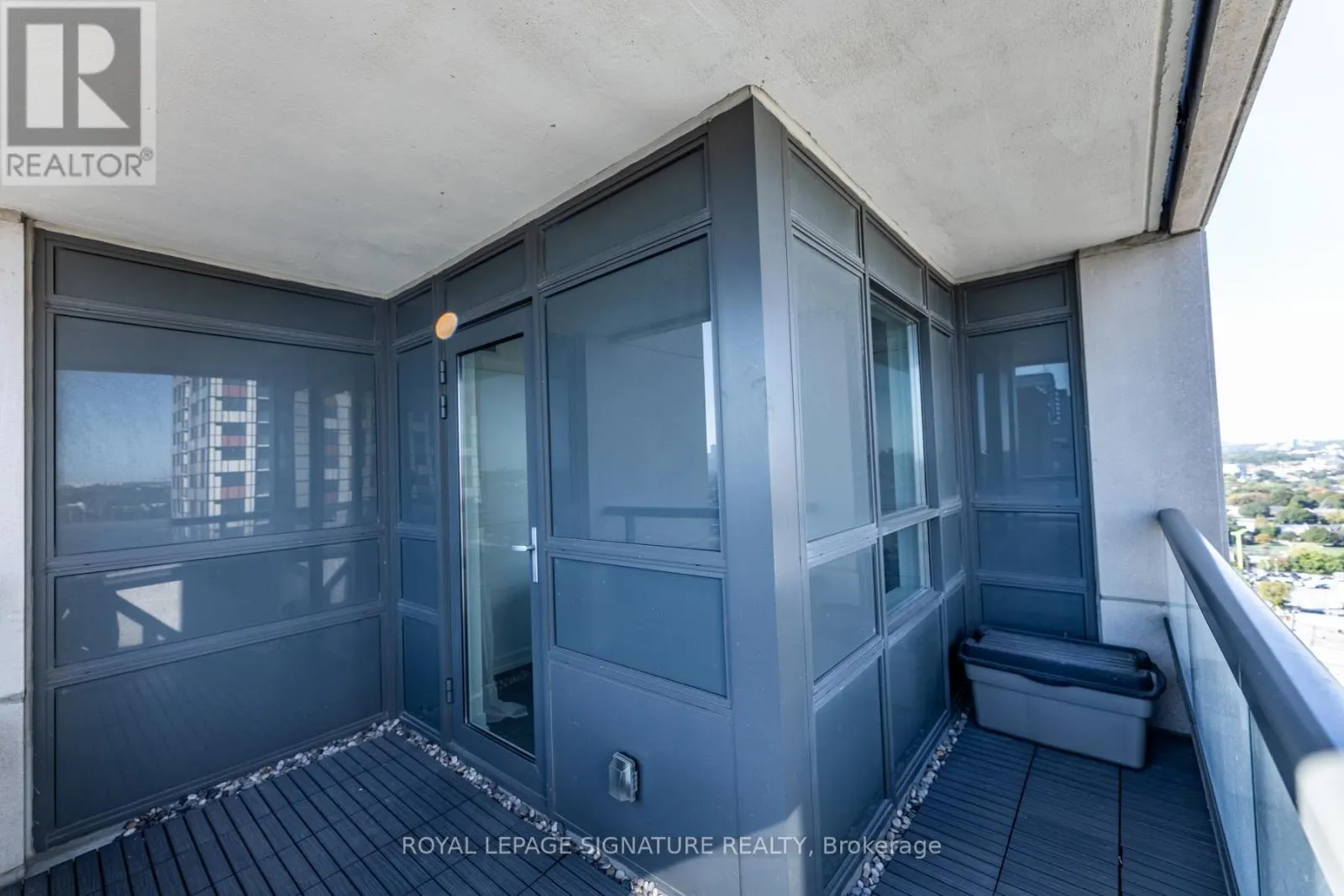 2201 - 1410 DUPONT STREET