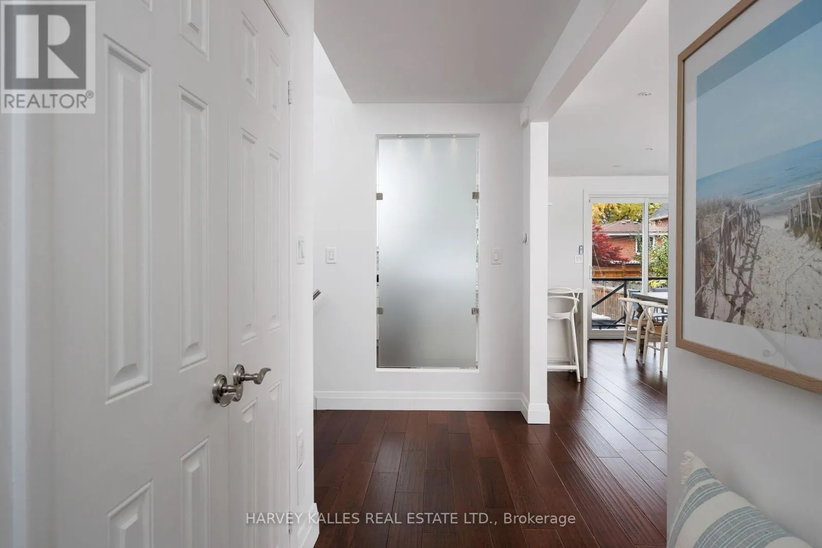 73 SUMMITCREST DRIVE