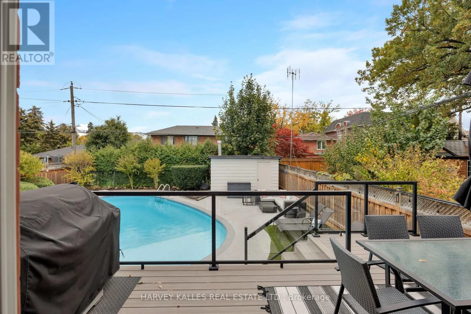 73 SUMMITCREST DRIVE