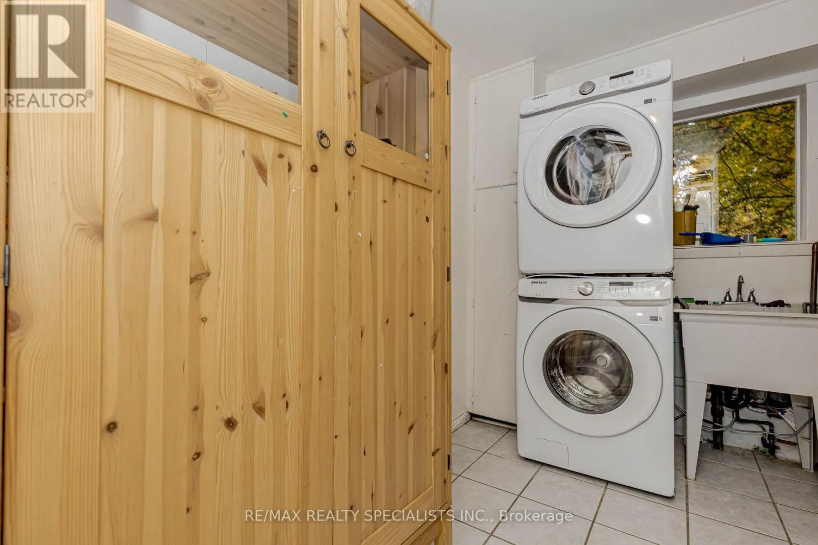 757 MEADOW WOOD ROAD