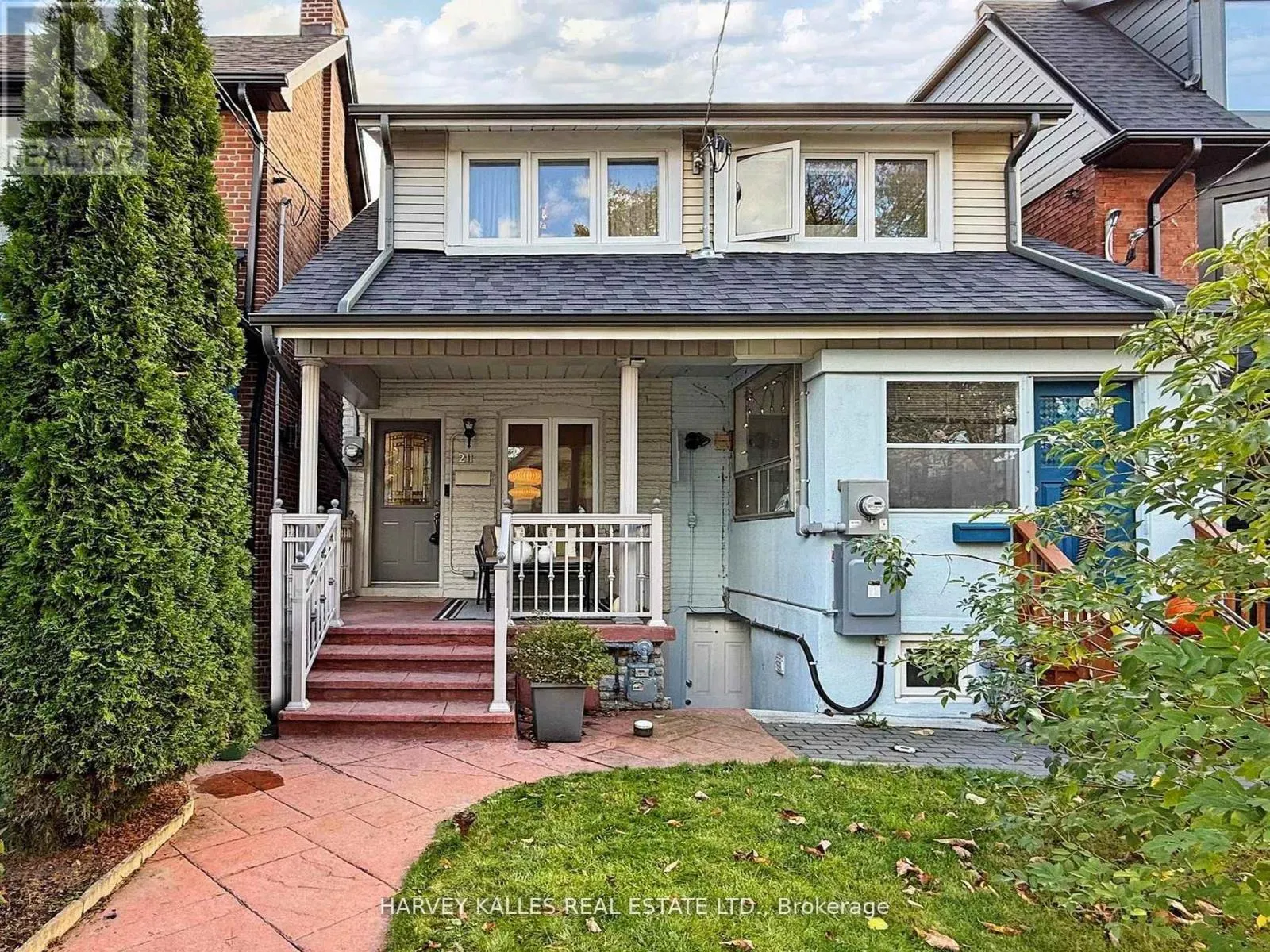 211 ROSEMOUNT AVENUE